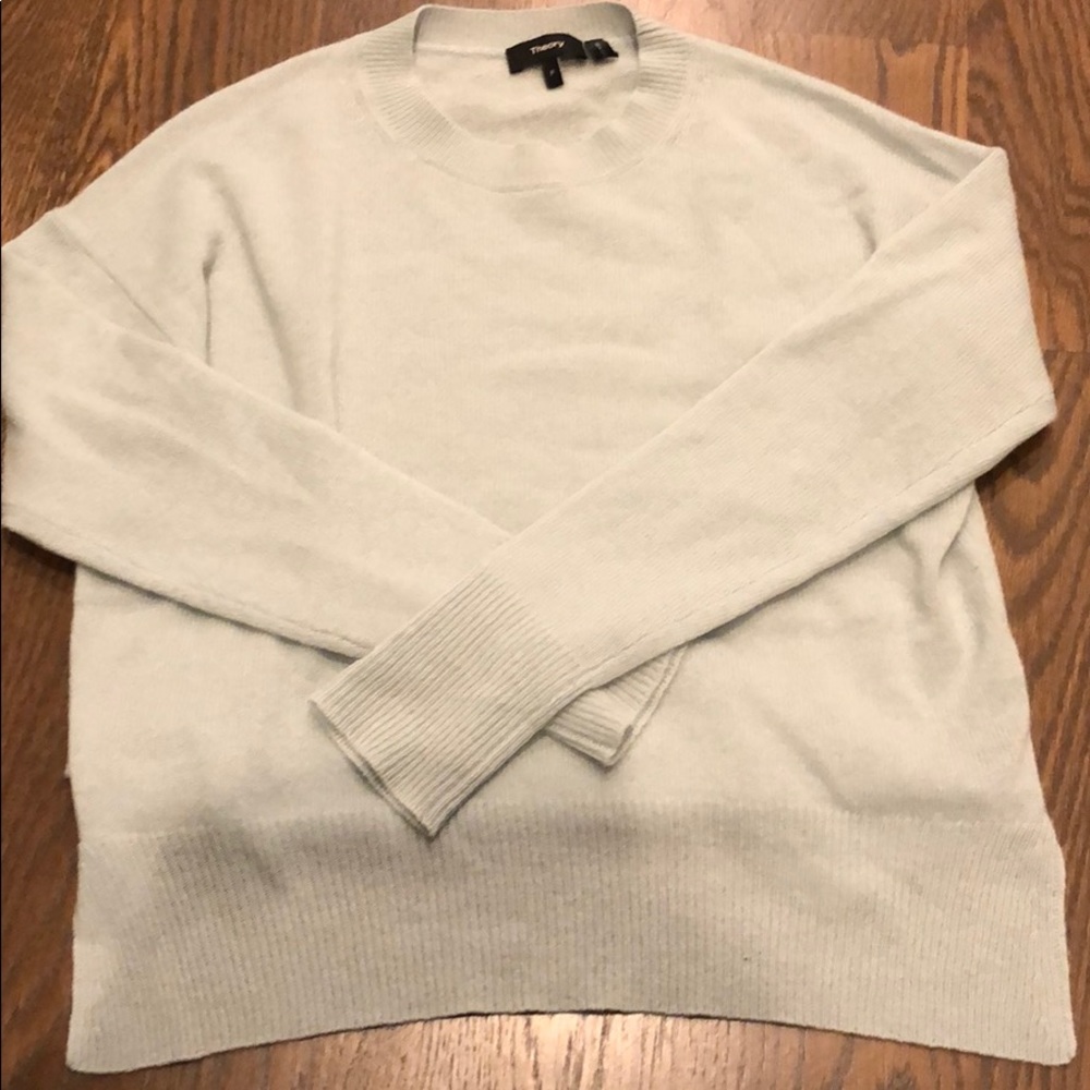 Theory sweater in dusty blue never worn